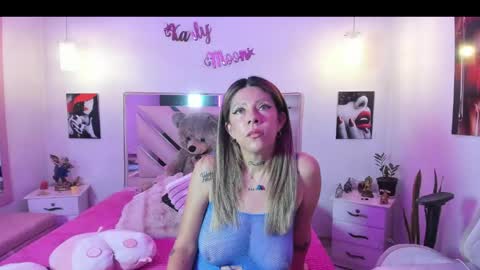 Karly Moonns online show from May 8, 2026, 9:42 pm
