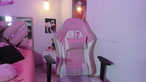 Karly Moonns online show from May 25, 2026, 10:16 pm