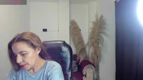 Snapshot of karlye_hot chatting on May 25, 2026, 5:35 am KARLYE online show from May 25, 2026, 5:35 am