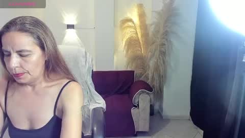 Snapshot of karlye_hot chatting on June 4, 2026, 2:17 am KARLYE online show from June 4, 2026, 2:17 am