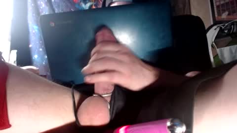 Snapshot of karnyx3 chatting on May 8, 2026, 10:42 am Karlos Montoya online show from May 8, 2026, 10:42 am