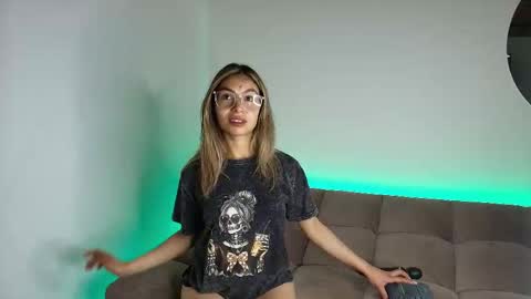 karol_goode online show from October 28, 2025, 3:32 am