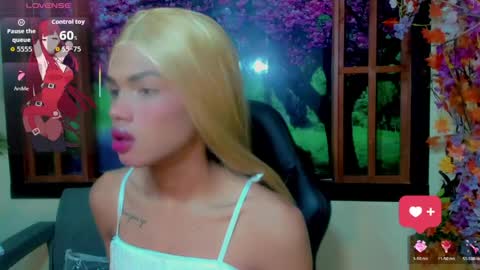 karol Vanessa   online show from April 15, 2026, 11:17 am
