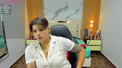 Karol and Luna online show from October 25, 2025, 7:41 pm