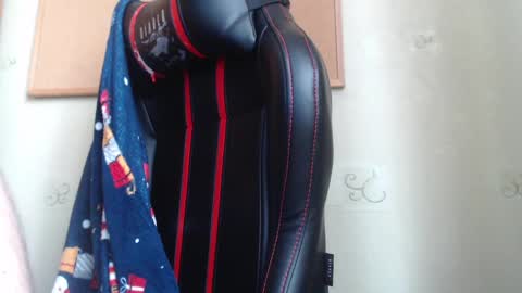 Snapshot of karolhorny96 chatting on March 3, 2025, 1:31 pm Karol online show from March 3, 2025, 1:31 pm