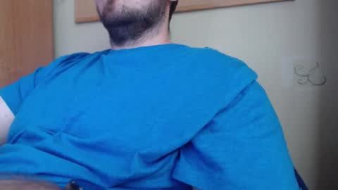 Snapshot of karolhorny96 chatting on October 17, 2025, 1:35 pm Karol online show from October 17, 2025, 1:35 pm