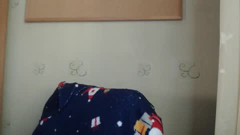 Snapshot of karolhorny96 chatting on October 19, 2025, 1:56 pm Karol online show from October 19, 2025, 1:56 pm