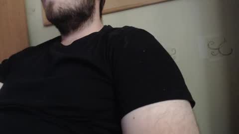 Snapshot of karolhorny96 chatting on October 26, 2025, 2:12 pm Karol online show from October 26, 2025, 2:12 pm