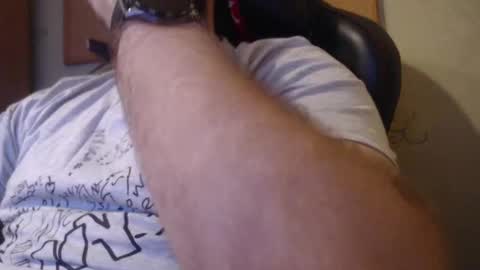 Snapshot of karolhorny96 chatting on December 4, 2025, 9:34 pm Karol online show from December 4, 2025, 9:34 pm