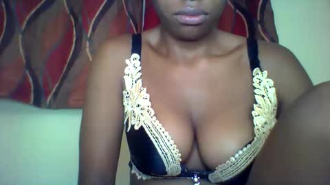 Snapshot of karoliee chatting on May 31, 2026, 6:31 am karoliee online show from May 31, 2026, 6:31 am