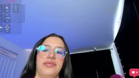 Snapshot of karolina_evans chatting on July 29, 2026, 2:04 pm karolina_evans online show from July 29, 2026, 2:04 pm