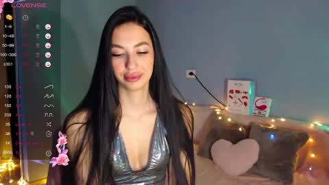 Kira online show from April 18, 2026, 2:37 am