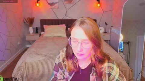 Karolina online show from April 4, 2026, 9:40 am