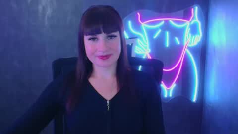 Caroline online show from December 6, 2024, 9:43 am