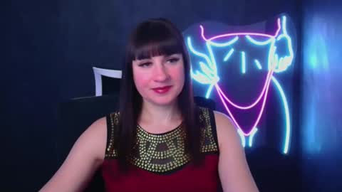 Caroline online show from December 9, 2024, 12:19 pm