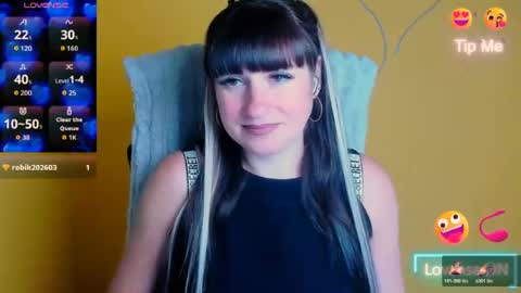 Caroline online show from June 21, 2026, 5:21 am