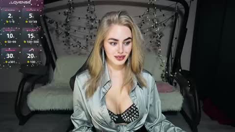 KarolinaHayes online show from April 3, 2026, 5:22 pm