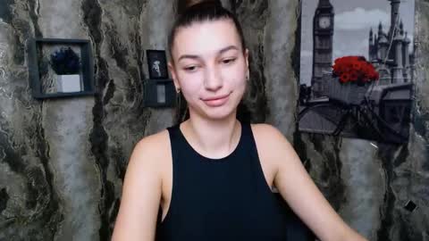 Karolina online show from February 2, 2025, 1:19 pm