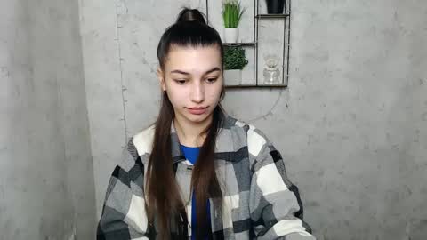 Karolina online show from March 7, 2025, 6:57 am