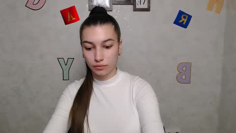 Karolina online show from March 11, 2025, 7:04 am