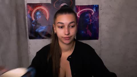 Karolina online show from September 15, 2025, 5:07 am