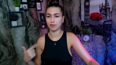 Karolina online show from October 28, 2025, 6:28 am