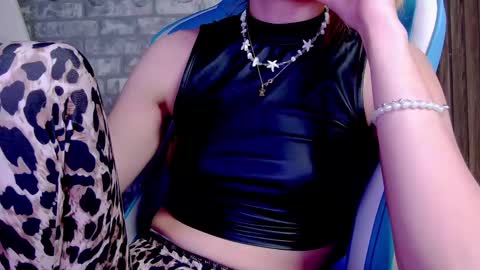 karoline121 online show from March 5, 2025, 4:46 pm