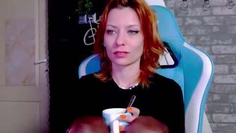 karoline121 online show from March 8, 2025, 4:23 am