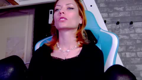 karoline121 online show from March 9, 2025, 7:05 pm