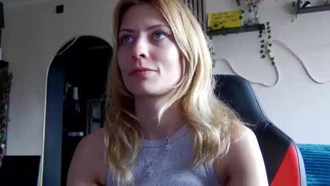 karoline121 online show from February 26, 2026, 9:41 am