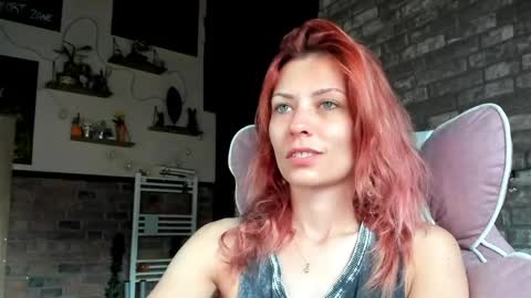 karoline121 online show from June 4, 2026, 3:23 am