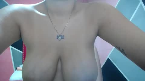 karoline_lov2 online show from February 28, 2025, 11:34 pm