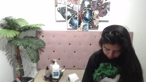 Isa online show from March 12, 2025, 4:30 am