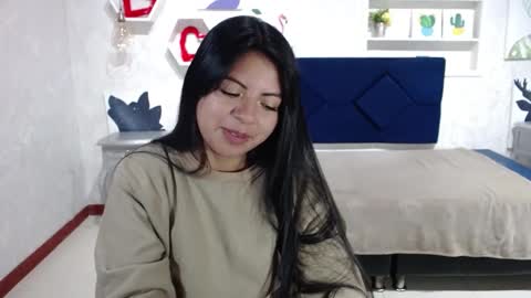 Isa online show from September 25, 2025, 3:43 am