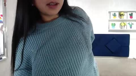 Isa online show from October 5, 2025, 4:00 am