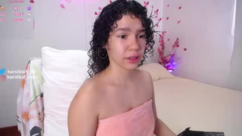 Snapshot of karolkat_1 chatting on September 9, 2025, 1:54 pm Karolina 3 online show from September 9, 2025, 1:54 pm