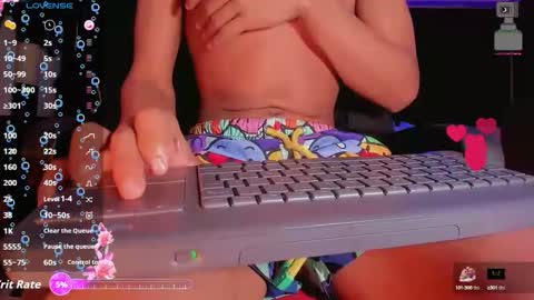 Snapshot of karoll_scoott chatting on October 7, 2025, 11:18 am karol online show from October 7, 2025, 11:18 am