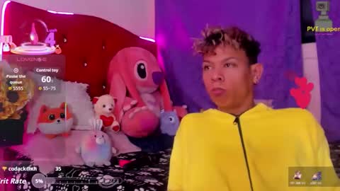 Snapshot of karoll_scoott chatting on November 19, 2025, 11:21 am karol online show from November 19, 2025, 11:21 am