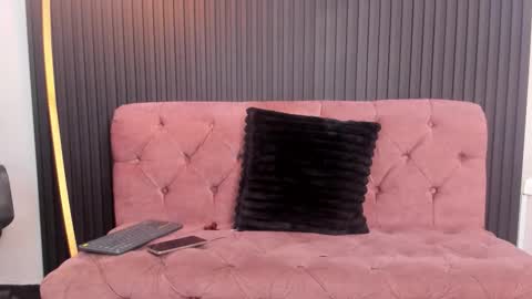 karolwest_ online show from February 2, 2026, 11:20 am