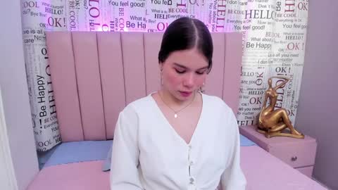 karoly online show from February 6, 2025, 8:23 pm