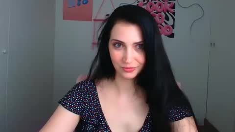 Snapshot of karyna_joy chatting on May 19, 2026, 11:38 am Karyna online show from May 19, 2026, 11:38 am