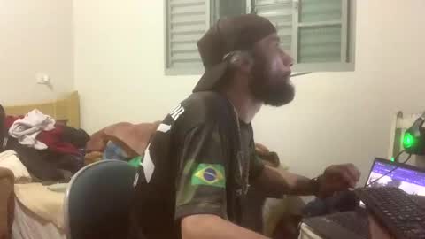 kasadocarente online show from November 1, 2025, 7:43 am