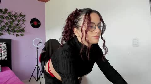 kassandra james online show from February 13, 2025, 3:14 pm