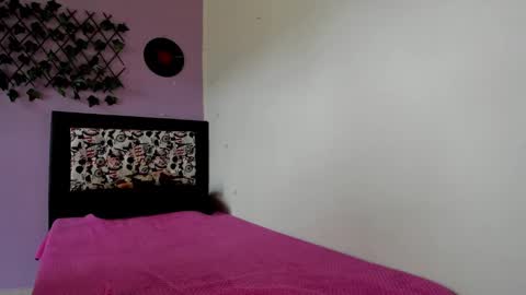 kassandra james online show from March 12, 2025, 3:07 pm