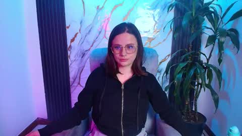 kassandra james online show from March 25, 2026, 11:27 am