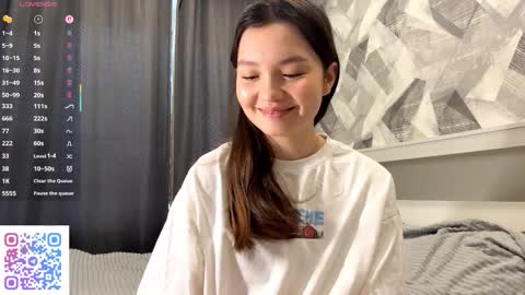 Kira online show from November 5, 2025, 8:03 am