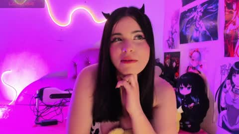 Snapshot of kat__sweet chatting on July 29, 2026, 5:05 am kat__sweet online show from July 29, 2026, 5:05 am