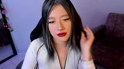 Alicia online show from May 17, 2026, 1:58 am