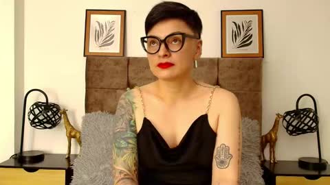 kat paradisse online show from November 13, 2025, 7:46 pm