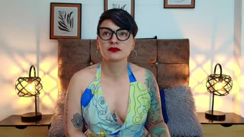 Snapshot of kat_paradisse chatting on April 29, 2026, 5:30 pm kat paradisse online show from April 29, 2026, 5:30 pm